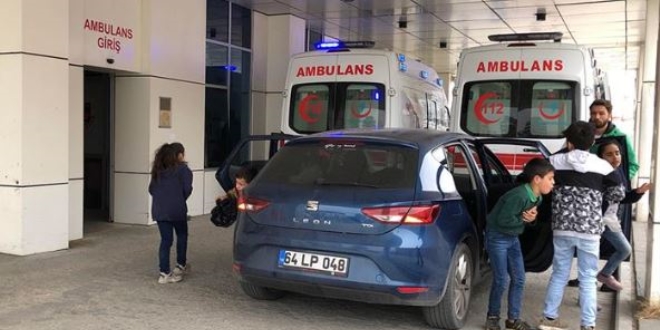 30 öğrenci zehirlenme şüphesiyle hastaneye kaldırıldı
