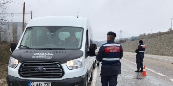 Jandarma'dan yurt genelinde plaka denetimi