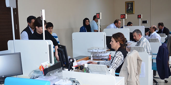 Nüfus müdürlüklerinde mesai saatleri uzadı