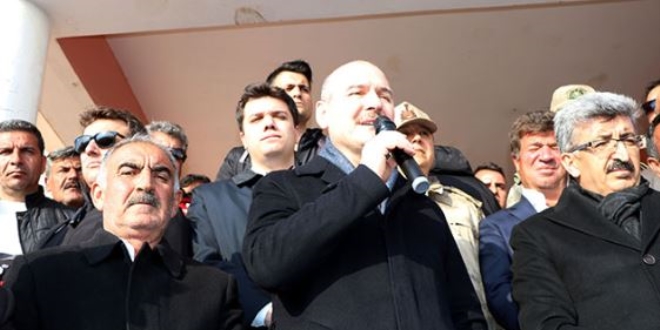 Bakan Soylu: Depremzedelere çelikten evler yapacağız