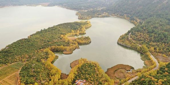 Doğa harikası Kovada Gölü'nün son hali içler acısı