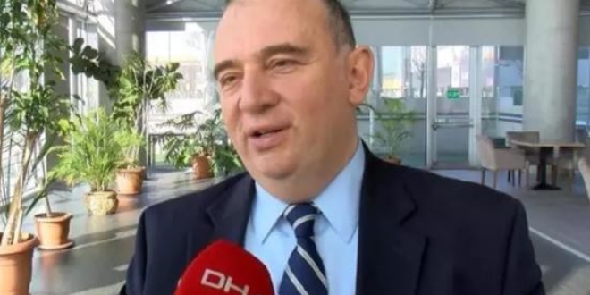 Bilim Kurulu üyesi okulların neden tatil edilmediğini açıkladı