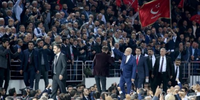 Saadet Partisi kongre ve salon toplantılarını erteledi