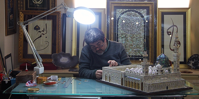 Adanalı öğretmen Mescid-i Nebevi maketi yaptı