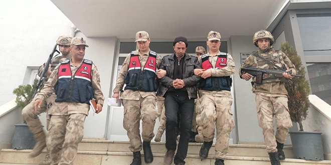 Muhtara, sosyal medyadan hakaret tutuklanması