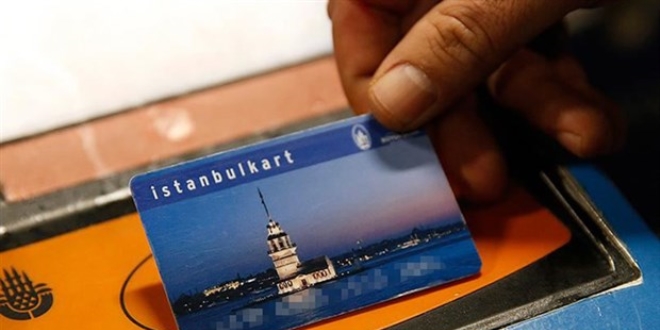 Üniversiteyi kazanamayan gençlere İstanbulkart imkanı