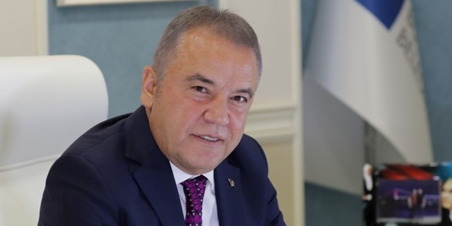 Bir belediye, hamile ve kronik hastalığı olanlara 2 hafta izin verdi