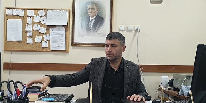Girişimci muhtar 15 üniversiteliye burs sağlıyor