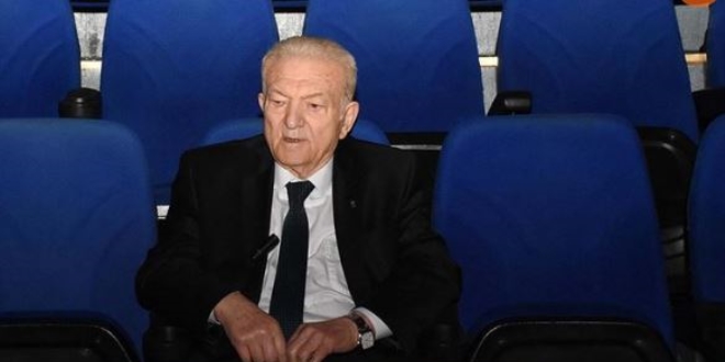 Gazoz satarak adım attığı sinema sektöründe 'patron' oldu