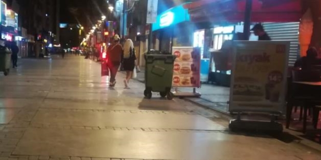 İzmir'de 'koronavirüs tedbirleri' uygulanmaya başlandı
