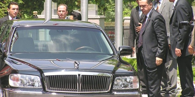 Erdoğan'ın limuzini 41 bin 500 TL'ye satıldı
