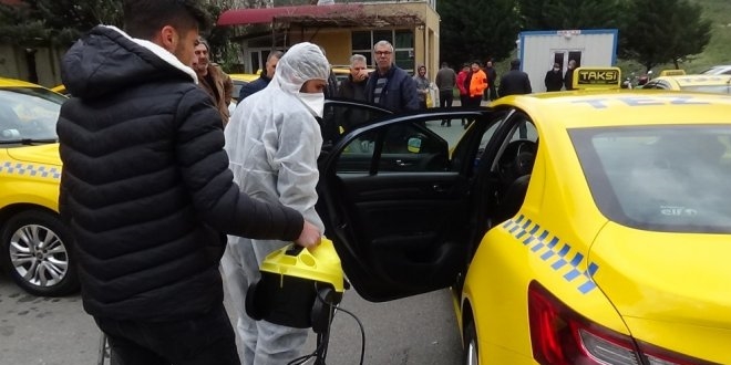Sabiha Gökçen Havalimanı taksileri dezenfekte edildi