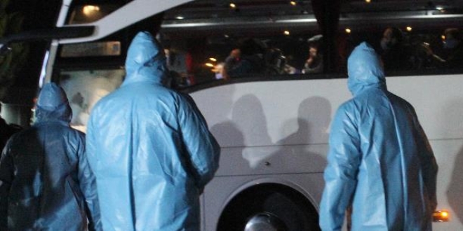 Avrupa'dan dönen 164 kişi Kocaeli'ye getirildi