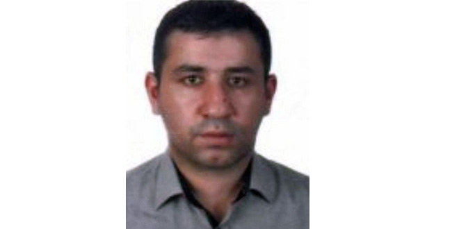 Yangında merdivenden düşen itfaiye eri hayatını kaybetti