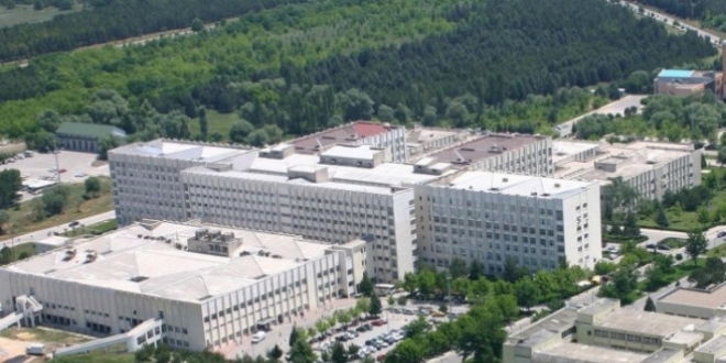 Tıp Fakültesi Hastanesine 100 bin liralık daha bağış yapıldı