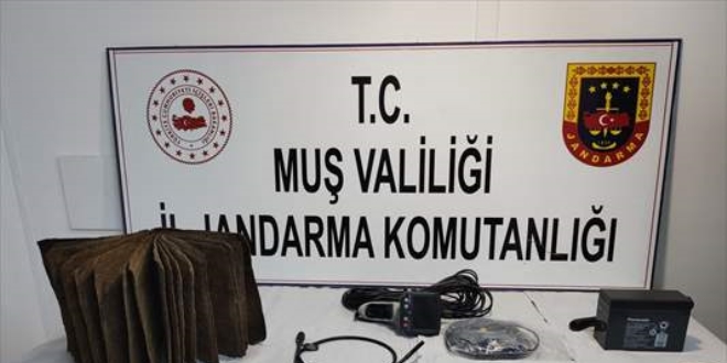 Muş'ta 'Tevrat' operasyonu: 3 gözaltı
