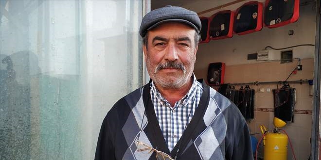 Emekli otobüs şoförü kiracılarından bir ay kira almayacak