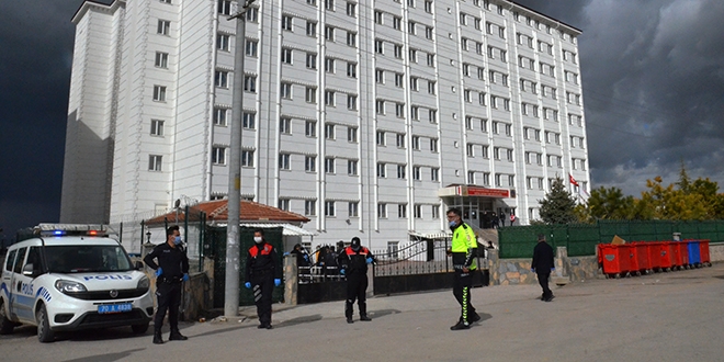 KKTC'den gelen 141 kişi Karaman'da yurda yerleştirildi