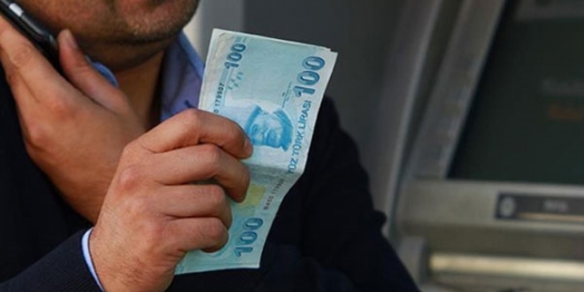 Dolandırıcılar boş durmuyor! 50 bin lira dolandırdılar