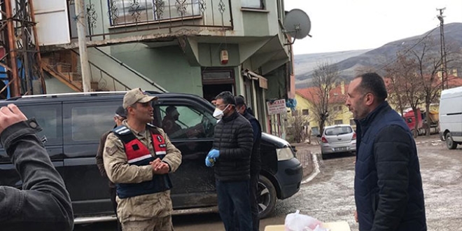'Kavga var' diye çağırdıkları jandarmaya sürpriz yaptılar