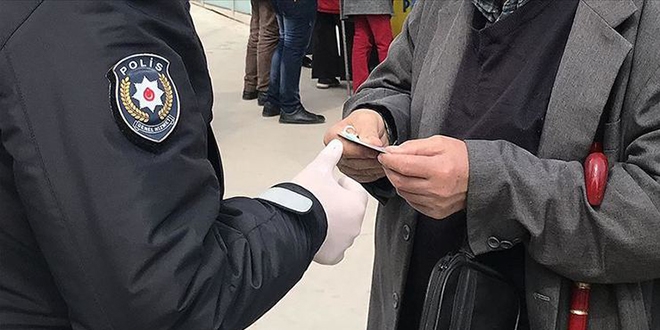 Koronavirüs tedbirlerine uymayan 21 kişiye para cezası