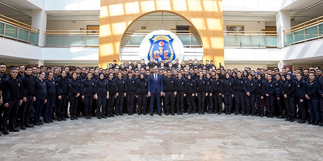 Bakan Gül'den, cezaevi personeline teşekkür