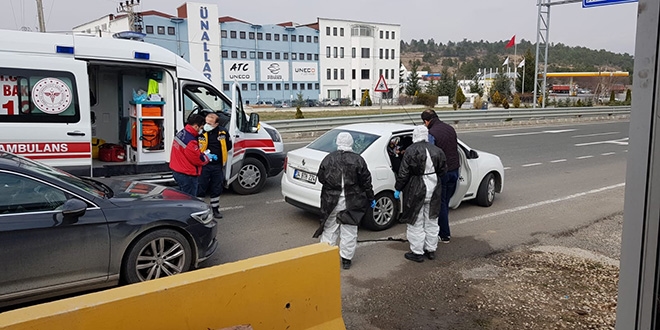 Yol kontrolünde koronavirüs şüphesi taşıyan bir kişi karantinaya alındı