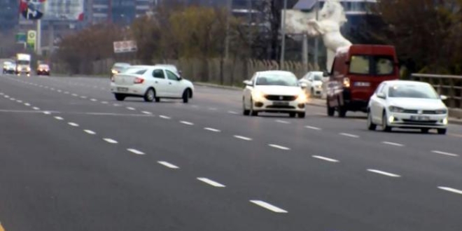 Ankara'da akılalmaz görüntü! Kuyruğu gören böyle kaçtı