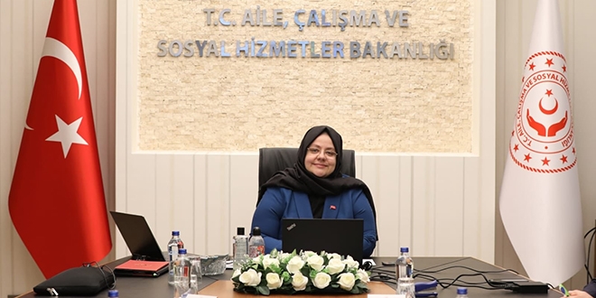 Bakan Selçuk, işveren temsilcileriyle 'kısa çalışma ödeneği'ni görüştü