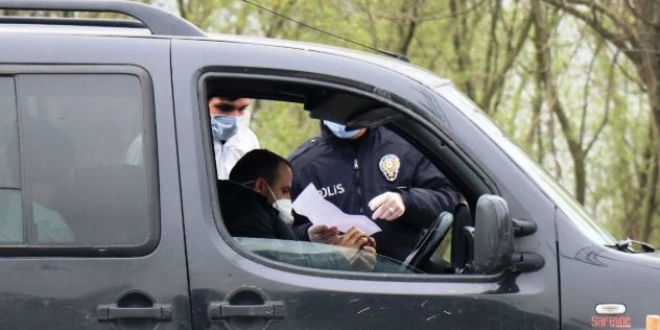 Ukrayna'dan gelen Türkler öğrenci yurduna yerleştirildi