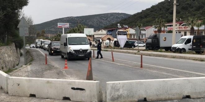Kuşadası'na giriş yapmak isteyenler geri gönderiliyor