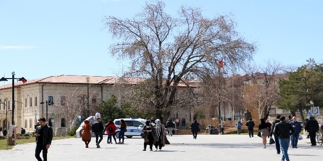 Koronavirüs tedbirlerini ihlal eden 30 kişiye para cezası