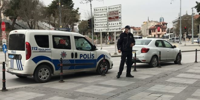 Umreden dönen 362 kişi Konya'da yurtlara yerleştirildi