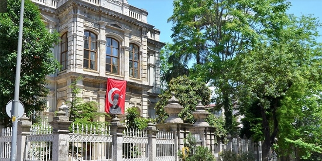 Proje okulu, bu dönemde, şahsen başvuru istedi