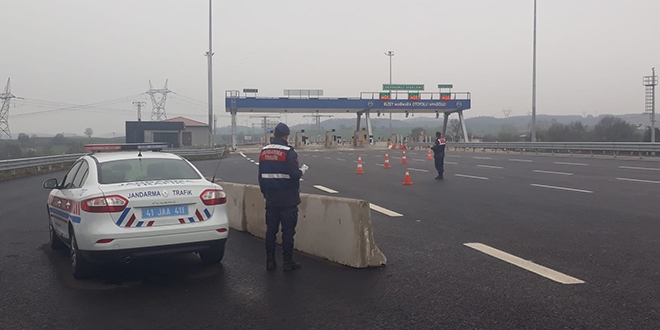 Kuzey Marmara Otoyolu'nda giriş ve çıkışlar kapatıldı