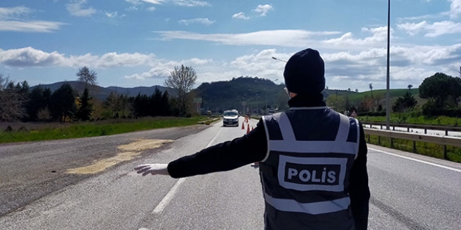 Coğrafi konumu nedeniyle Yalova'da giriş ve çıkış kontrolü