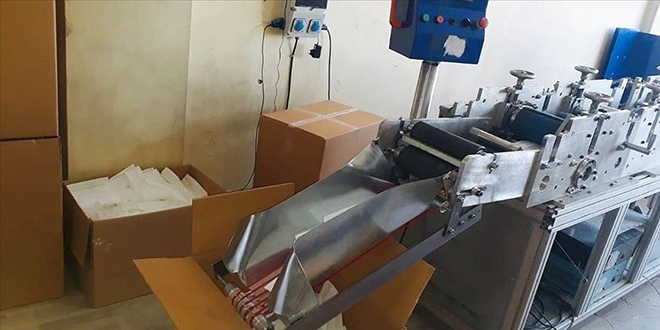 Ankara'da kaçak üretilen 30 bin maske ele geçirildi