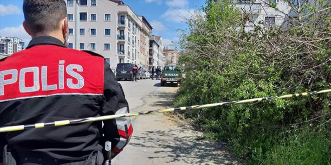 Önce oğlunu öldürdü, sonra da intihar etti