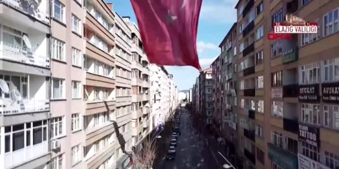 Elazığ Valisi, şiir yazıp seslendirdi