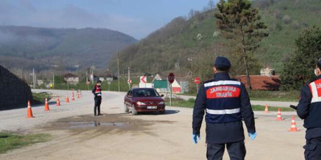 stanbul'dan Kastamonu'ya izinsiz gelen kii para cezas