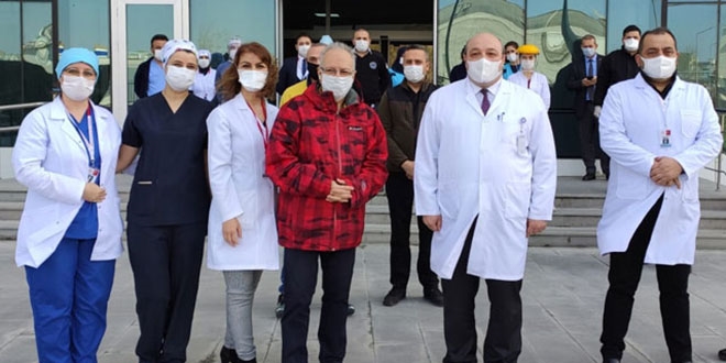 64 yaşındaki Prof. Dr. Özyaral da koronavirüsü yendi