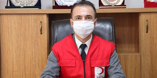 ABD'den gelip yurtta karantinada tutulan kişi 100 gıda kolisi bağışladı