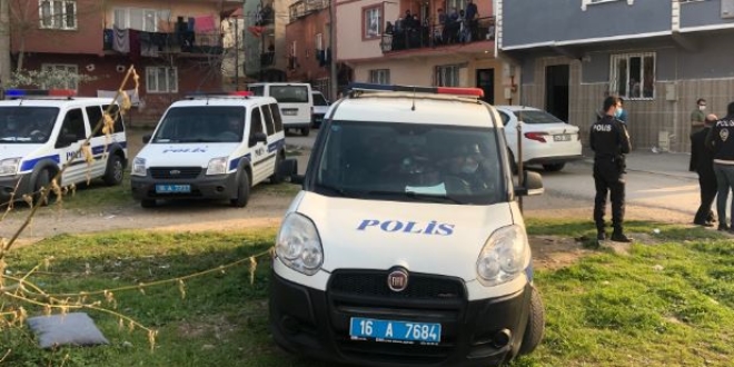 Sokağa çıkma yasağını delip polise saldırdılar