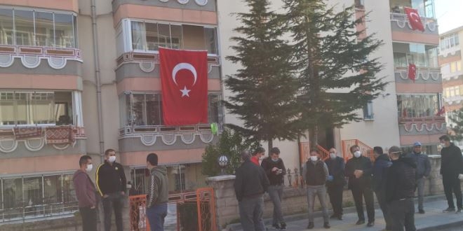 Kaza kurşunuyla şehit olan polisin acı haberi ailesine ulaştı