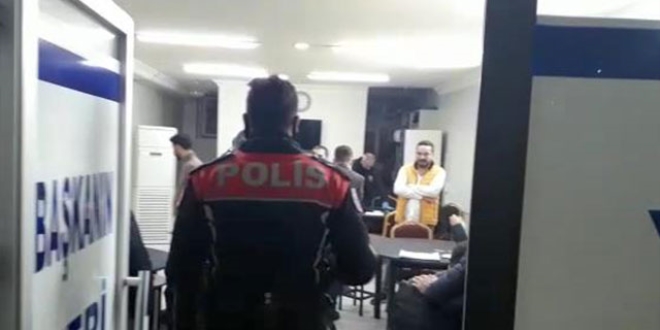 Silahlı kavga ihbarına giden polis, kumarcıları yakaladı