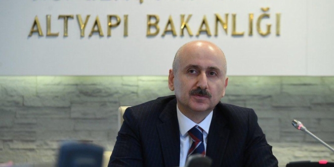 Bakan Karaismailoğlu: Deniz araçları, gemiadamları ve şirketlerin belgelerini 3 ay uzattık