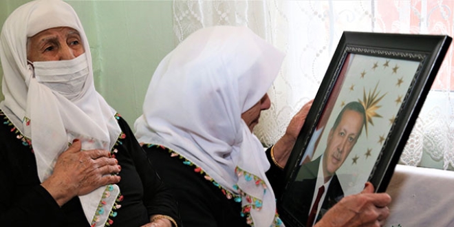 93 yaşındaki Aliye ninenin Tayyip Erdoğan sevgisi