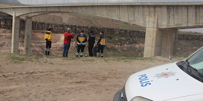 Bunalıma giren elektronik mühendisi intihar etti