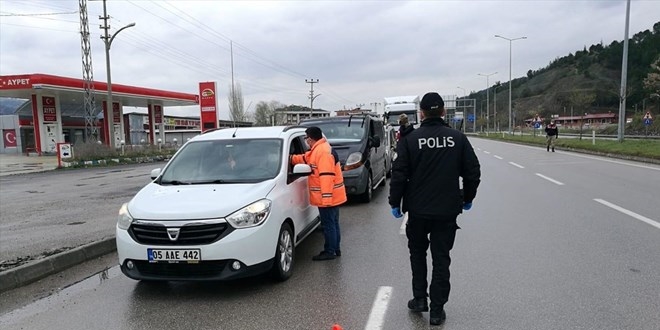 İstanbul Valisi'nden seyahat izin belgesi kapsamına ilişkin açıklama