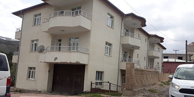 Kayseri'de 3 katlı bina karantinaya alındı